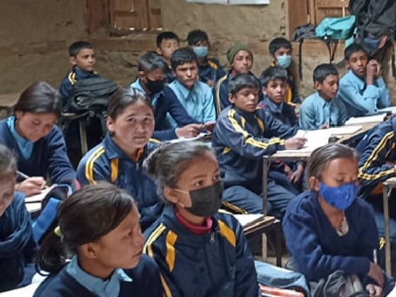 हुम्लाका विद्यार्थीको हातमा छैन पुस्तक